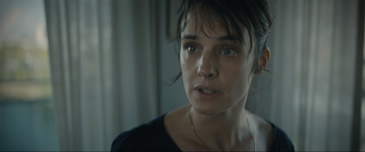 #jenniferdecker est #LUCIEHENEBELLE dans la série #syndromee Le grand final jeudi soir 21h10 sur <a href="/TF1/">TF1</a> 🌟🌟🌟🌟🌟