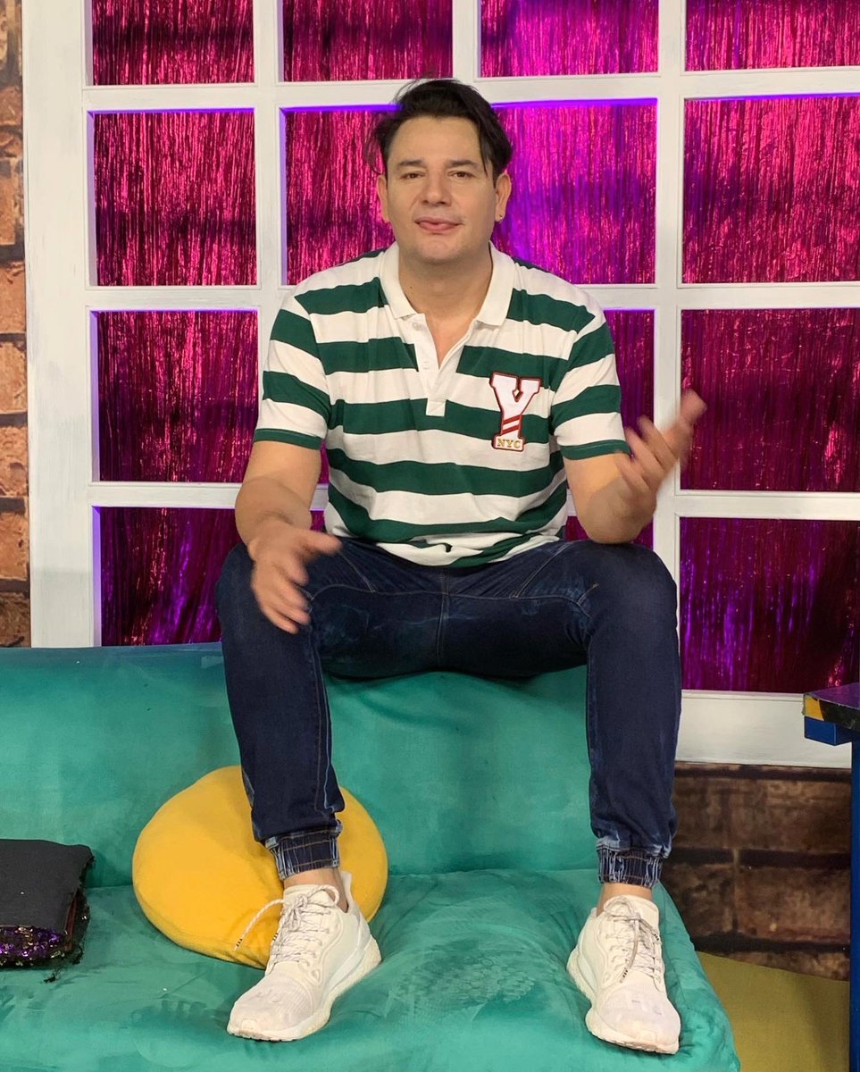 edduardosantana's tweet photo. Qué sucede antes, durante y después del matrimonio 🔥😎🤪 HOY 4 pm por Tvp #Vengaaa 

@Melanynails
@nails_valeriam
@cecylumbrerasdance 
@thebarberfest
@elviscochobazars
@gwilberth @esme_pico9 @eduardosantananew https://t.co/52h84Pq08h