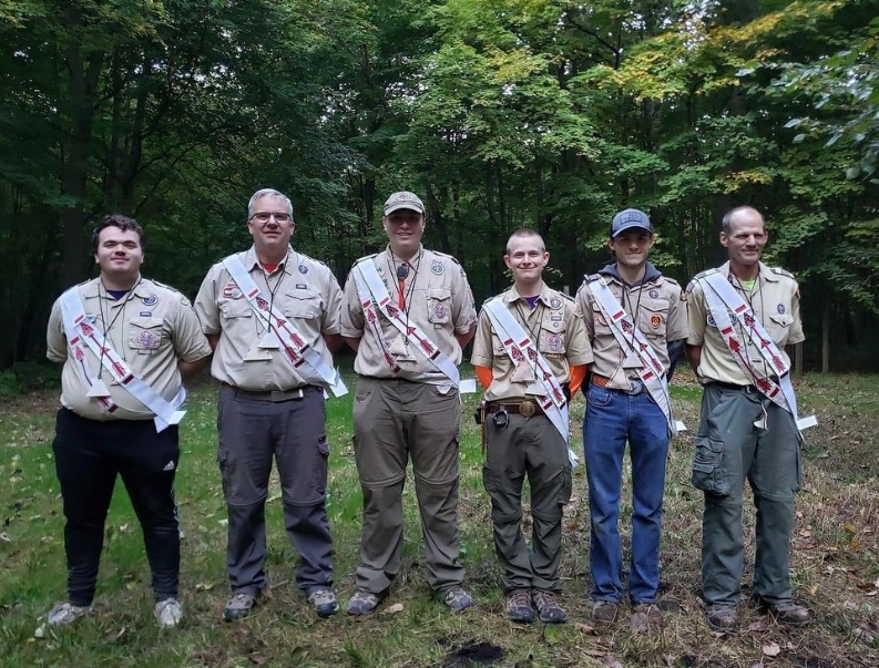 Congrats to our newest Vigil Honor members!
Please congratulate these people next time you see them.
Adam Jones (Ahsënike)
Reid Miller (Kìshahtèk)
Tyler McArthur (Pilsit Alunsa)
Charlie Johnson (Pilsit Alunsa)
Mike Jones (Ahsënike)
Tony Kovinchick (Kìshahtèk)