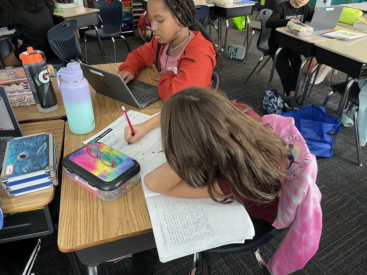 misslisk's tweet photo. 5th graders are drafting their personal narratives using various writing tools and notes from Writer’s Notebooks to get it done. “Starbucks Mode” is an extra treat to help us focus—and the focus is unreal! 🎉@MOSandshore @Jen1Curry @kristymc24 https://t.co/3fQZbNAW9L