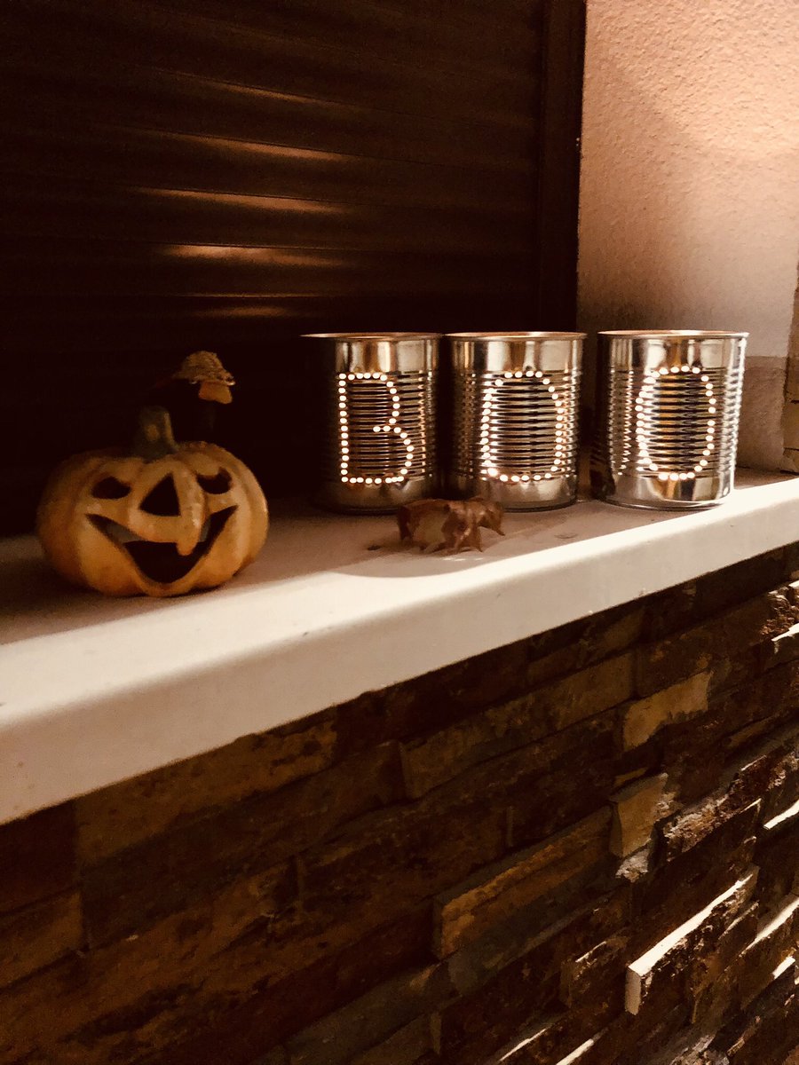 Ibra_Amirat's tweet photo. BoOooO !
—
#preparatifs #halloween2022
#homedecor #home #halloween #happyhalloween #halloweendecor #instainterior #deco #french #maison #decorationinterieur #decomaison #bougie #decoexterieure #boo https://t.co/HLQlCNpZBl
