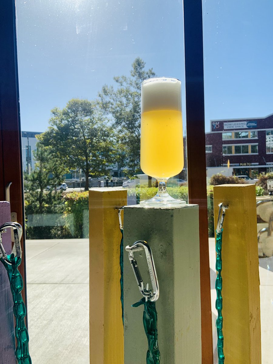 sameri8383's tweet image. Here Today (Seattle) Grodziskie fresh from the tank. fresh from the tank.
Ty @ProfessorOTubes and crew 🤙