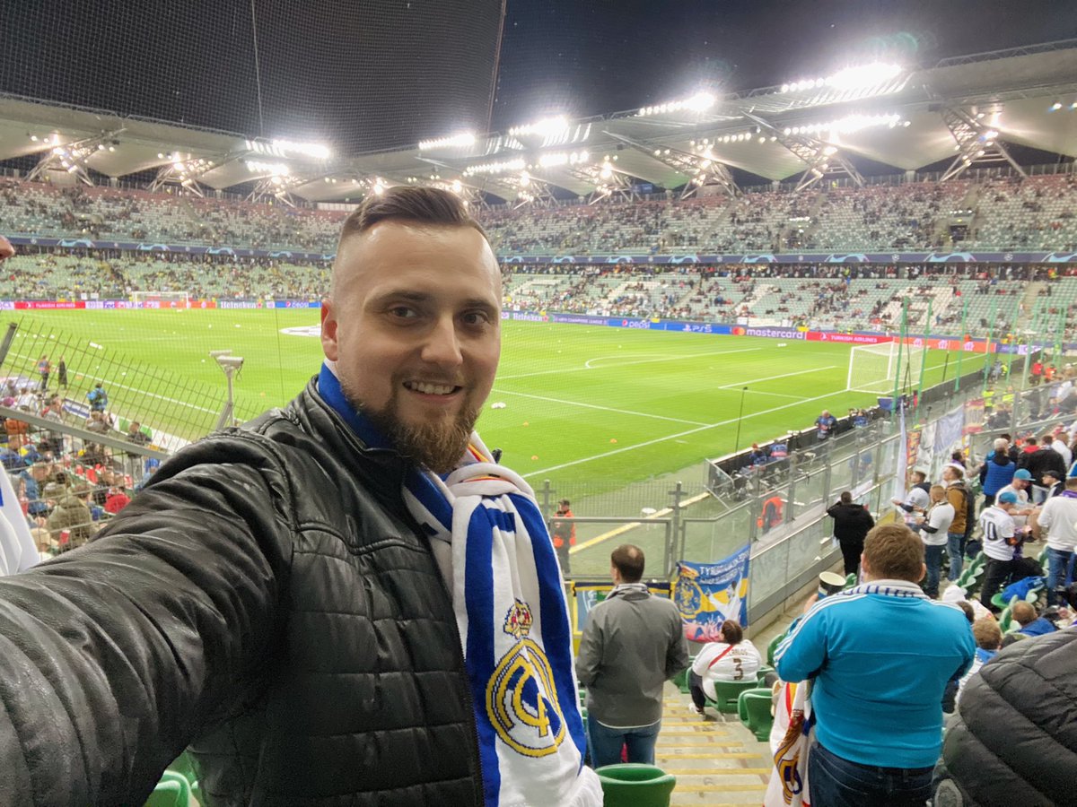 RafalRymarz's tweet photo. Wygranej zabrakło ale zobaczyć @realmadrid w @ChampionsLeague to kolejny zaliczony cel na życiowej mapie✅🤍💜
#frajda #ShakhtarRealMadrid @Aguilablanca_Pl https://t.co/upwfUpUNFf