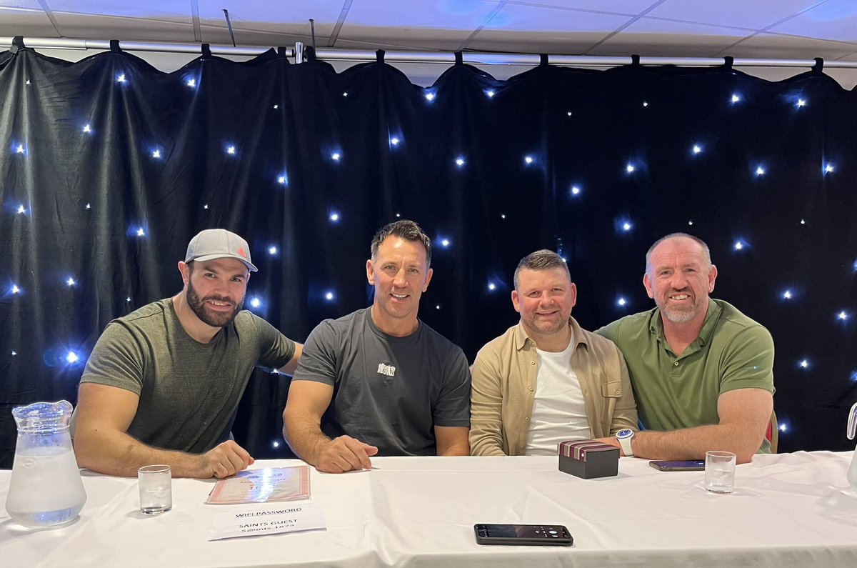 PScully13's tweet image. Fantastic evening, and full house @Saints1890 for the big man @engywalmsley Testimonial forum…and nobody more deserving🙌🏼. Always great to catch up with Briersy and the one and only @Fozzythebear1 …and recall some great times!