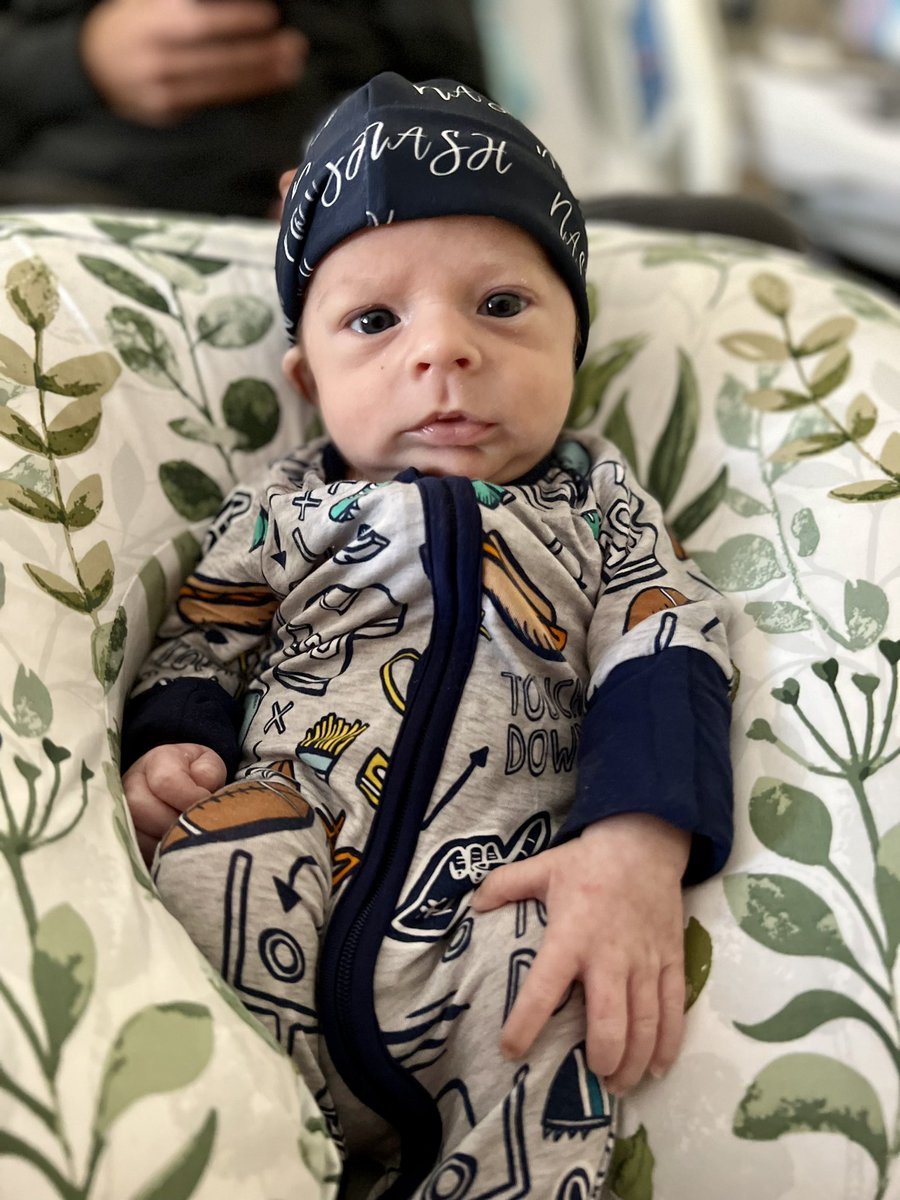 Day 25: no update, except that he’s still super cute 🥰