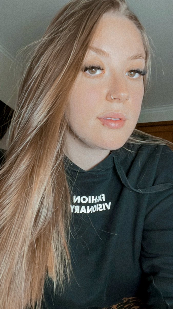 👼🏼