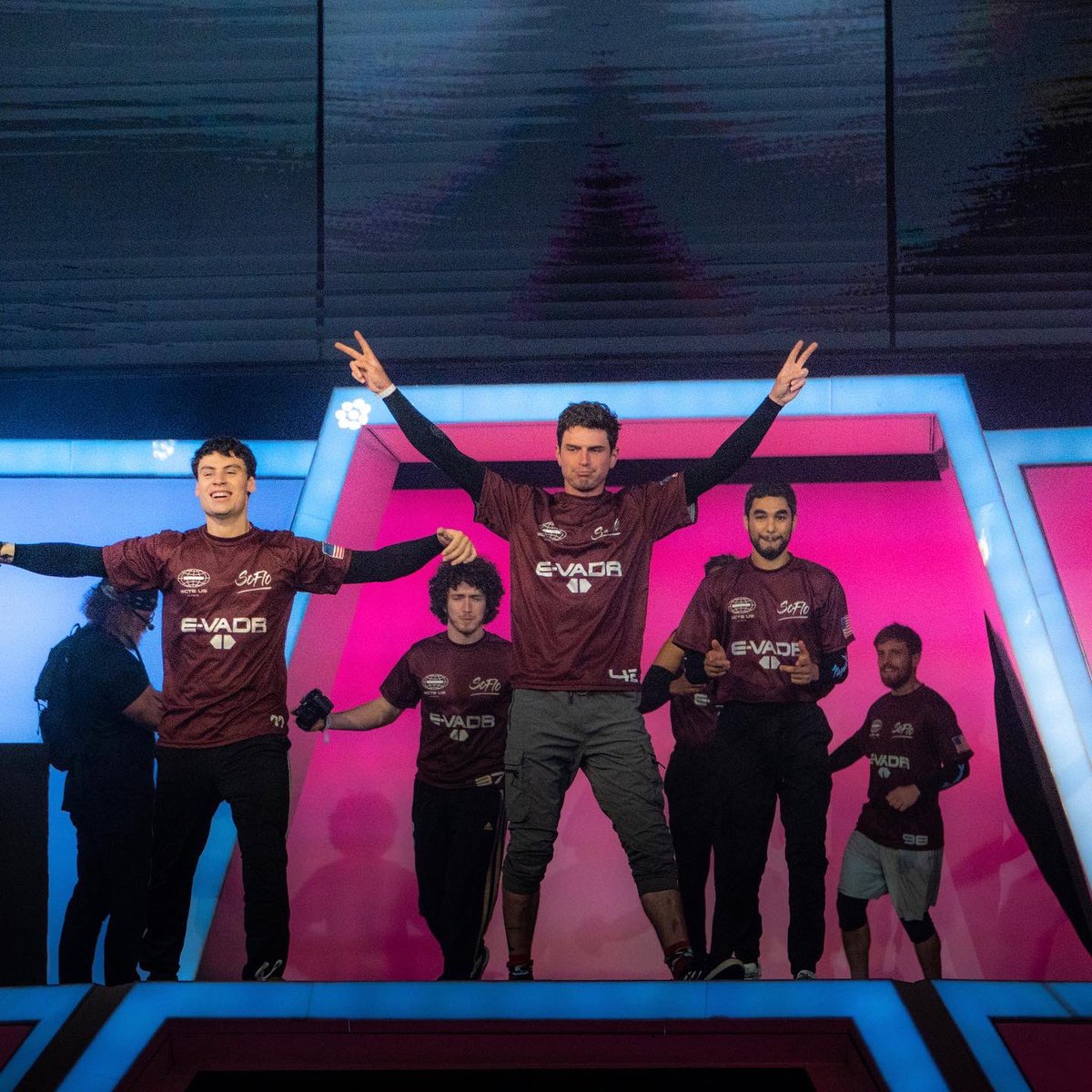 TeamSoflo's tweet image. Competition leveled up so much this year. Excited to see where we go from here. Thank you for having us back @worldchasetag 🙏

Watch on @espn later this year! 

#worldchasetag #soflo #parkour #teamsoflo #espn #dontgetcaught #wct6