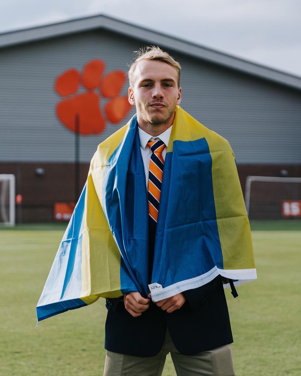 Celebrating International Students’ Night in style 🌎

Kickoff against UNCG is in 40 minutes at Historic Riggs Field