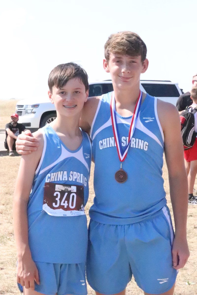 ChinaSpringXC's tweet photo. Our middle school boys also competed well at the district meet yesterday.
8th grade guys: 
Western Hopkins- 7th place
Jackson McCollum- 9th place

7th grade guys: 
Camden Paden- 6th place. 

This was the first year for almost all of our runners, and they did incredible! https://t.co/CX2B851XE9