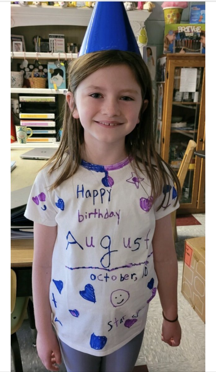 PAWSitivelyPES's tweet photo. Birthday party for Auggie from WONDER! #OneStatelinerStory #MakingMemories
#ChooseKind @RJPalacio @Mrs_Condon1 @mrs_pizzino https://t.co/ATzOstJAwI