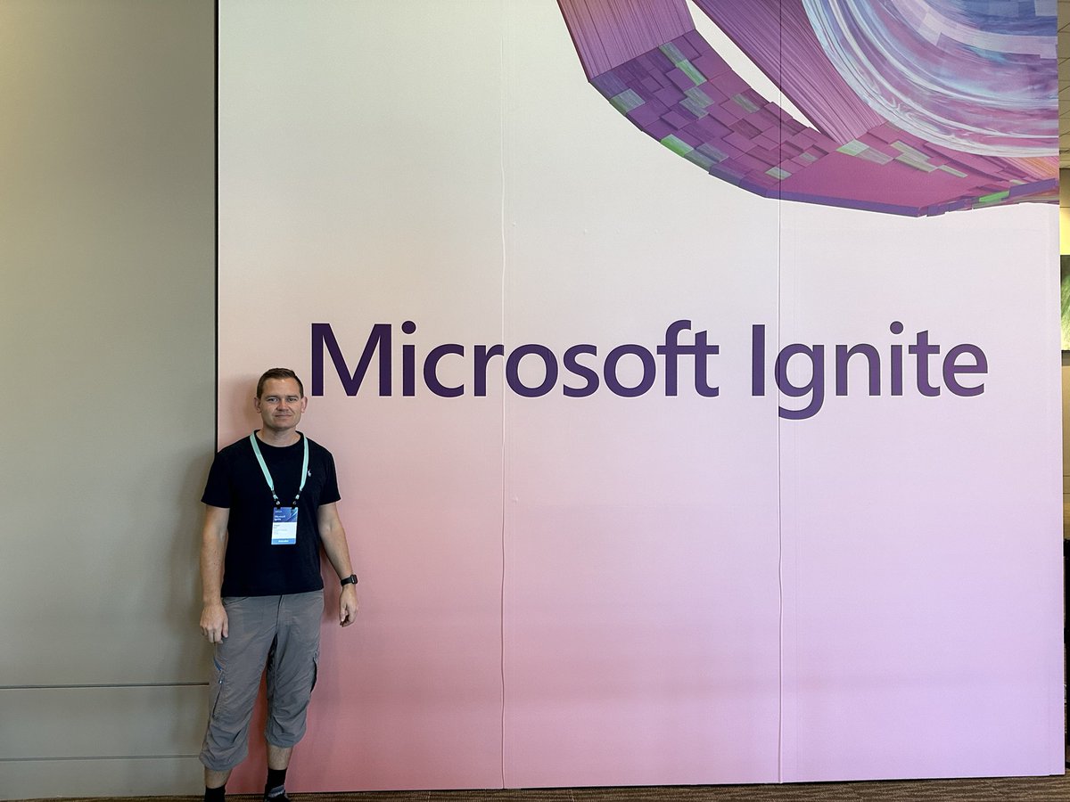 Jesperbuer's tweet photo. Ready for tomorrow #MSIgnite #edgemo https://t.co/NVx9rZyN0G