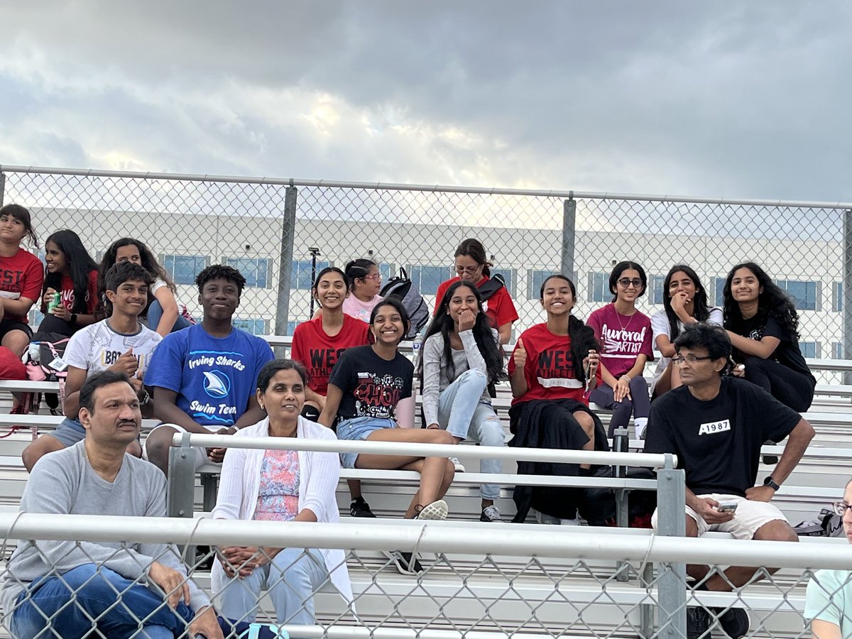 Love seeing our students showing up for a game!! ⁦<a href="/CMSWestWrangler/">Coppell Middle School West</a>⁩