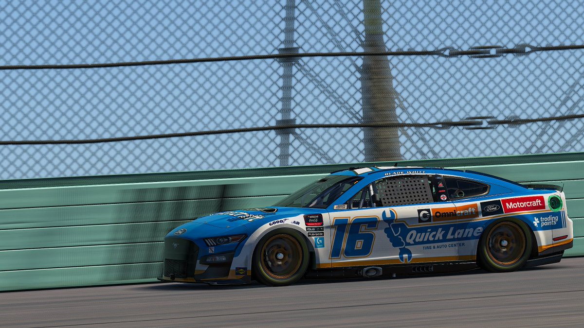 Racing tonight @HomesteadMiami in the @eNASCARCocaCola @iRacing Series! I really enjoy this track, hopefully we can continue to put some good finishes together to wrap up the season. 9PM ET. @woodbrothers21 @MQL_Racing @WoodBrosGaming