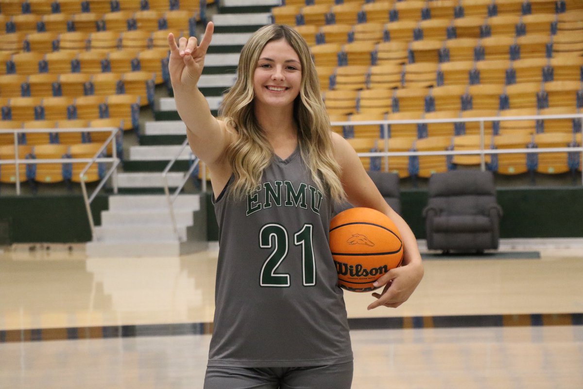 Super excited to announce my official offer to @ENMUWBB and for allowing me to continue my academic and athletic career at the collegiate level. Thank you @CoachMegDLR @CoachPazanin and team for the great hospitality. #gohounds #uncommitted 