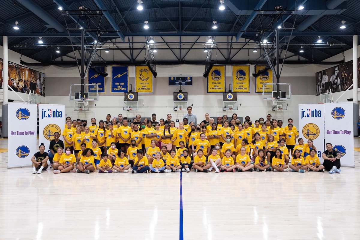What better way to celebrate International Day of the Girl than hosting a FREE girls clinic with @warriors rookie, Patrick Baldwin Jr. 

Shoutout to all the young ladies who brought high energy & got better!

#JrNBAWeek x #HerTimeToPlay