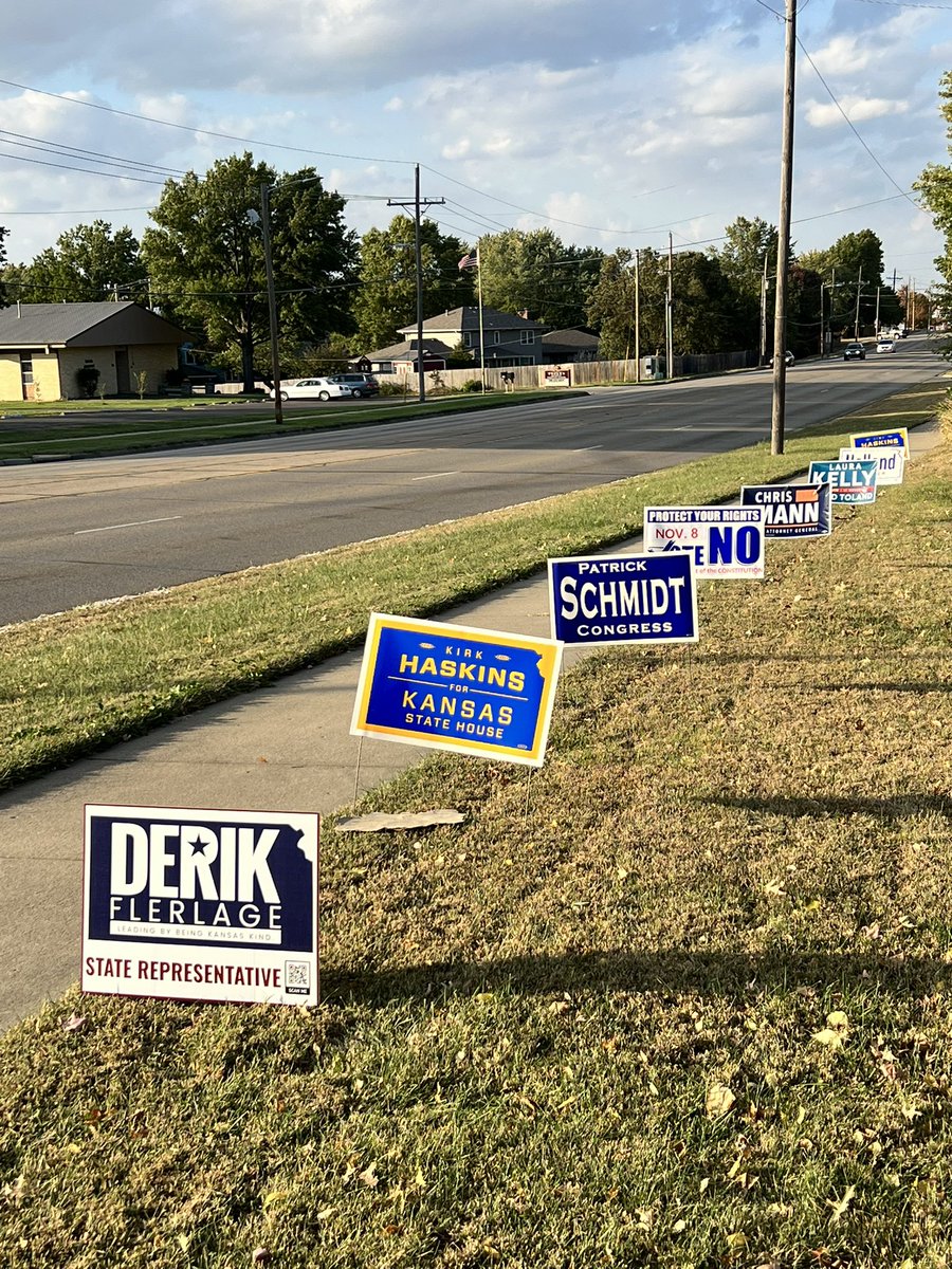 DerikFler's tweet photo. It’s a blessing to have folks willing to display my name on their property! Thankful to keep my business local and proud of the product produced by Mainline Printing, Holographics and Signs.

#KansasKind #DerikDelivers #District52 #KsLeg https://t.co/gDkgj26d85