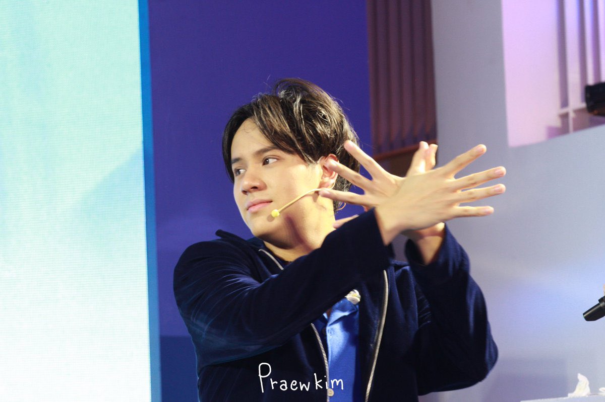 OhmNanonStory's tweet photo. Nanon simplemente es hermoso
Cr. Pwxbbh
#Mynameisnanon
#NIVEAxONJS #ohmnanon #ohmpawat #ohmnanonstory https://t.co/h6R9HtZnrE