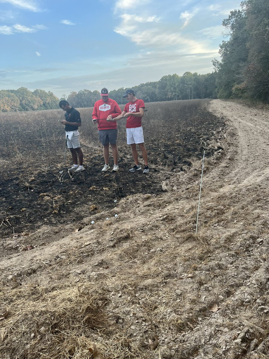 When your bus has a flat, you play a little field HORSE. @CBU_Golf