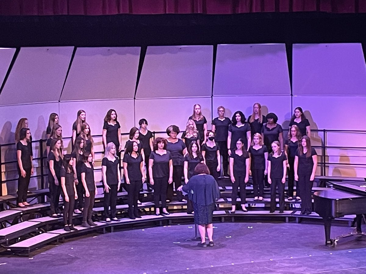 EducateEH's tweet photo. Enjoying listening to my Freshmen sing! #theEASTway https://t.co/t6JuMsl8gM