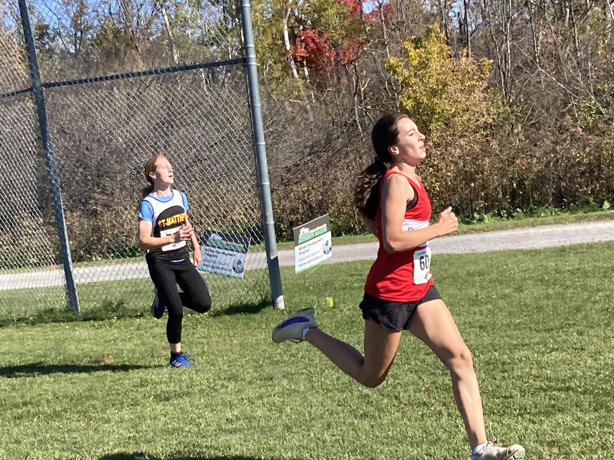 dave_harju's tweet photo. A great day of racing at the Rebelles Invitational XC meet at the Hornet’s Nest by St Matthew athletes! Truly inspirational!!@CapoOttawa @StMatthewOCSB https://t.co/dYj3ddtBFL
