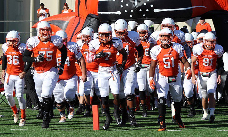 Honored to receive an offer from
<a href="/ECUTigersFB/">ECU Tigers Football</a> ❗️❗️

<a href="/moorelion_fb/">Moore Lion Football</a> @Coach_JakeMax
@ECUCoachKMac <a href="/JamesDJackson15/">James D. Jackson</a>