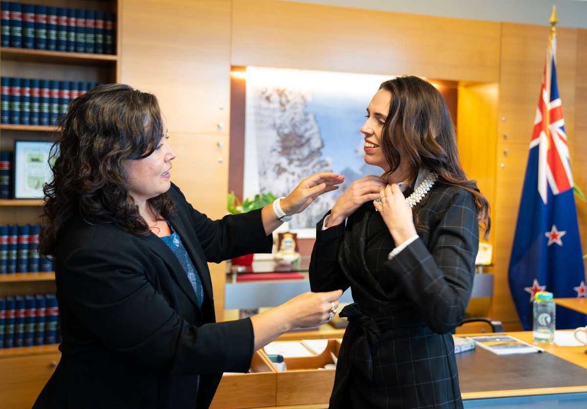 PSC_ANU's tweet photo. Our Advisory Board was honoured to meet with PM @jacindaardern at the Beehive to share our college's mission, reflect on the Board's travels throughout Aotearoa &amp; have a talanoa on the opportunities and collective challenges for our #BluePacific security. Ngā mihi nui ki a koe 🇳🇿 https://t.co/Xc6WT4msq9