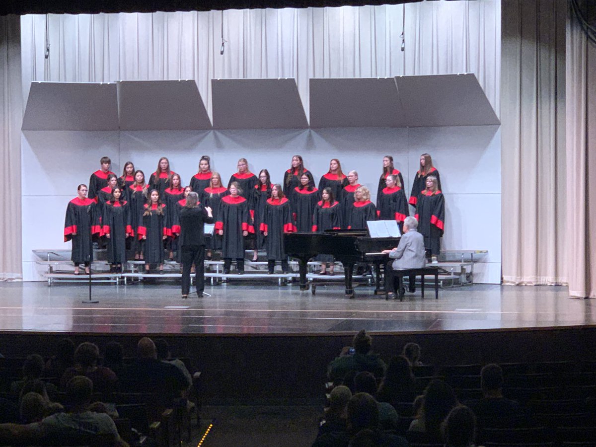jonlippe's tweet photo. High school fall choir concert is happening right now.  #soundsgreat https://t.co/wPYzUw75GU