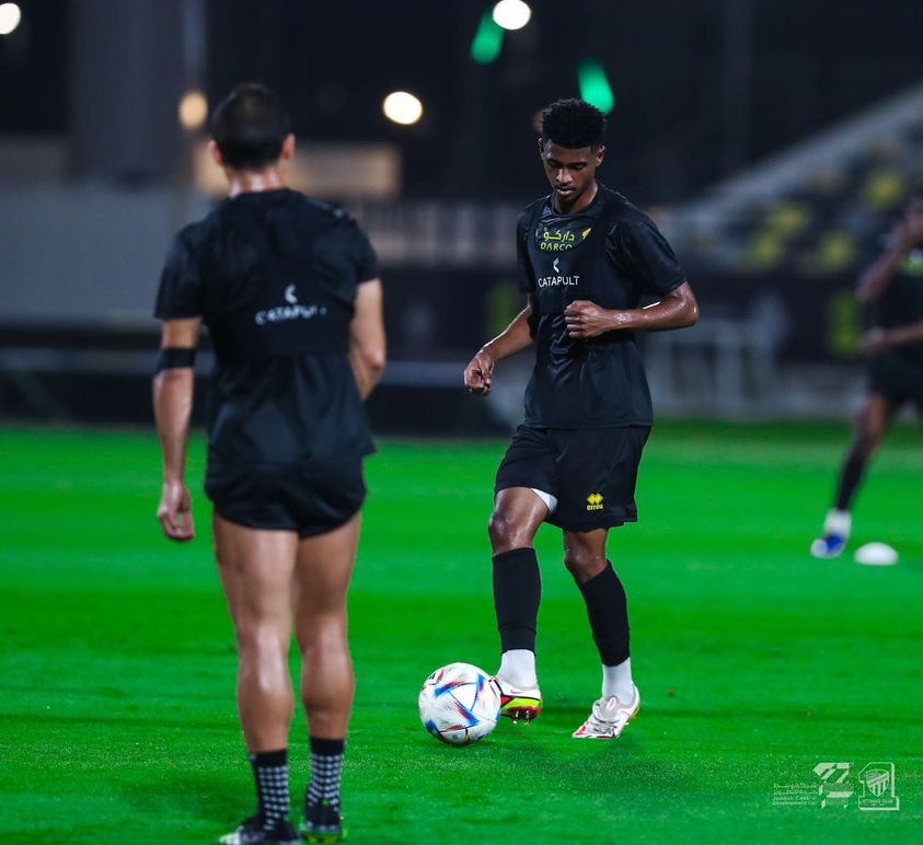 _keembiii's tweet photo. يارب توفيقك💛🙏🏼 #الاتحاد https://t.co/qtL53xGBam