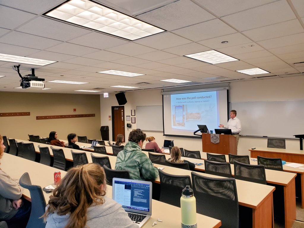 julie_stantz's tweet photo. Big thanks to @tony_cheevers of @Researchscape for giving @DePaulPRAD research students practical advice on designing studies and using them effectively in PR. He even coached individual research teams on their projects. #priceless #pradproud #prad291 https://t.co/AvRWMGvJFR