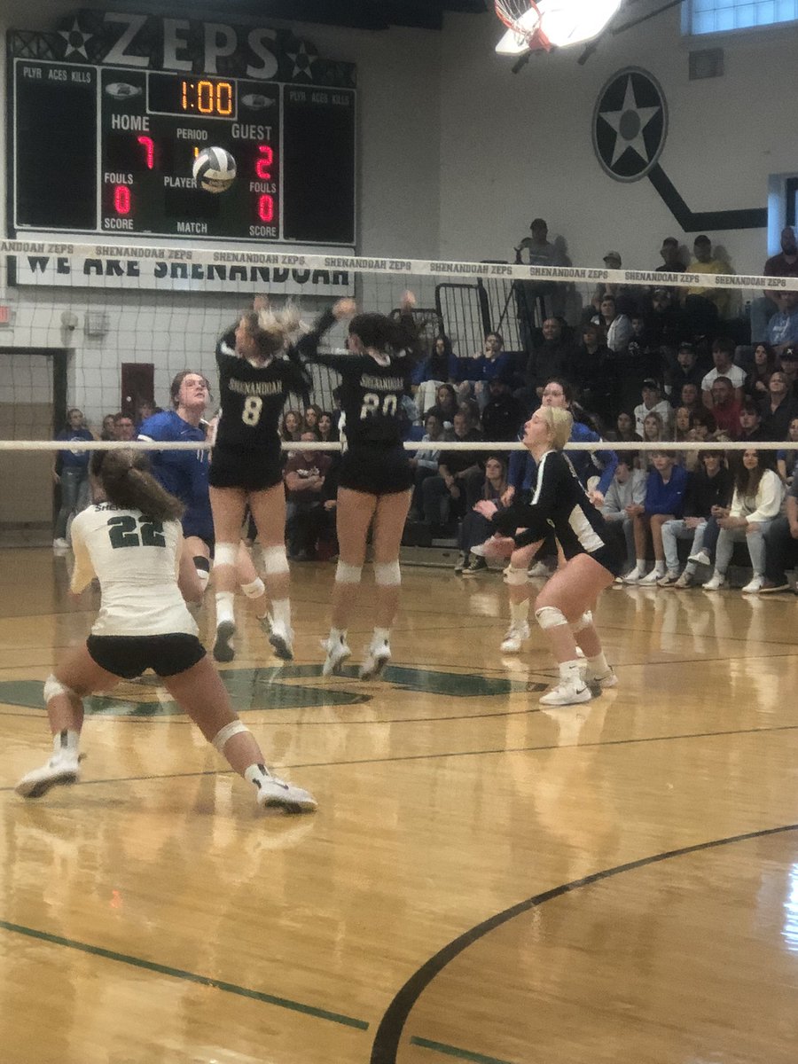 NobleLocal_SD's tweet photo. Zeps sweep Buckeye Trail 25-7, 25-19, 25-18 to advance to OVAC Class 3A Championship on Saturday! 💥🏐💥 SHS is now 20-1! https://t.co/2Pt83N6gX9