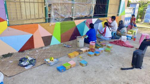 SelekaTonga's tweet photo. Selekā has been busy painting murals all around Tongatapu recently, in the spirit to lift up people’s spirits in a difficult year for #Tonga, and to bring art to all corners of the island and connect with the wider community 👨🏽‍🎨🇹🇴
This project is supported by the @commonwealthorg https://t.co/Bqv6fhD0FE