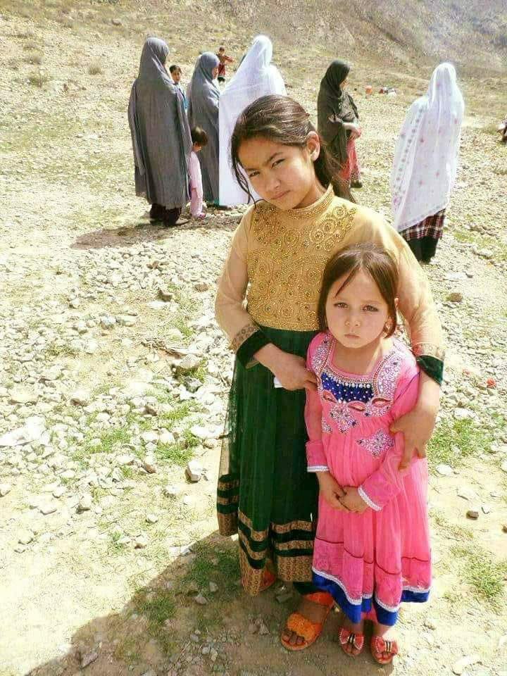 برای شهدا مظلوم زابل که بخاطر هزاره بودن از حق زندگی خود محروم شدن
   #StopHazaraGenocide