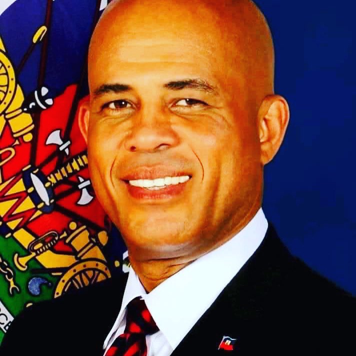 RecordsGeronimo's tweet photo. Succès président Michel Martelly fè anpil malfektè mal.
Pep la toujou renmen ni artis la ni musicien yan.
Yo matraké imaj Ou c vré.
Bon Dieu ap maché ak Ou.
Fè route Ou San gadé deyè.@MichelJMartelly 
We love ❤️ you. https://t.co/Cr7jPsNfW3