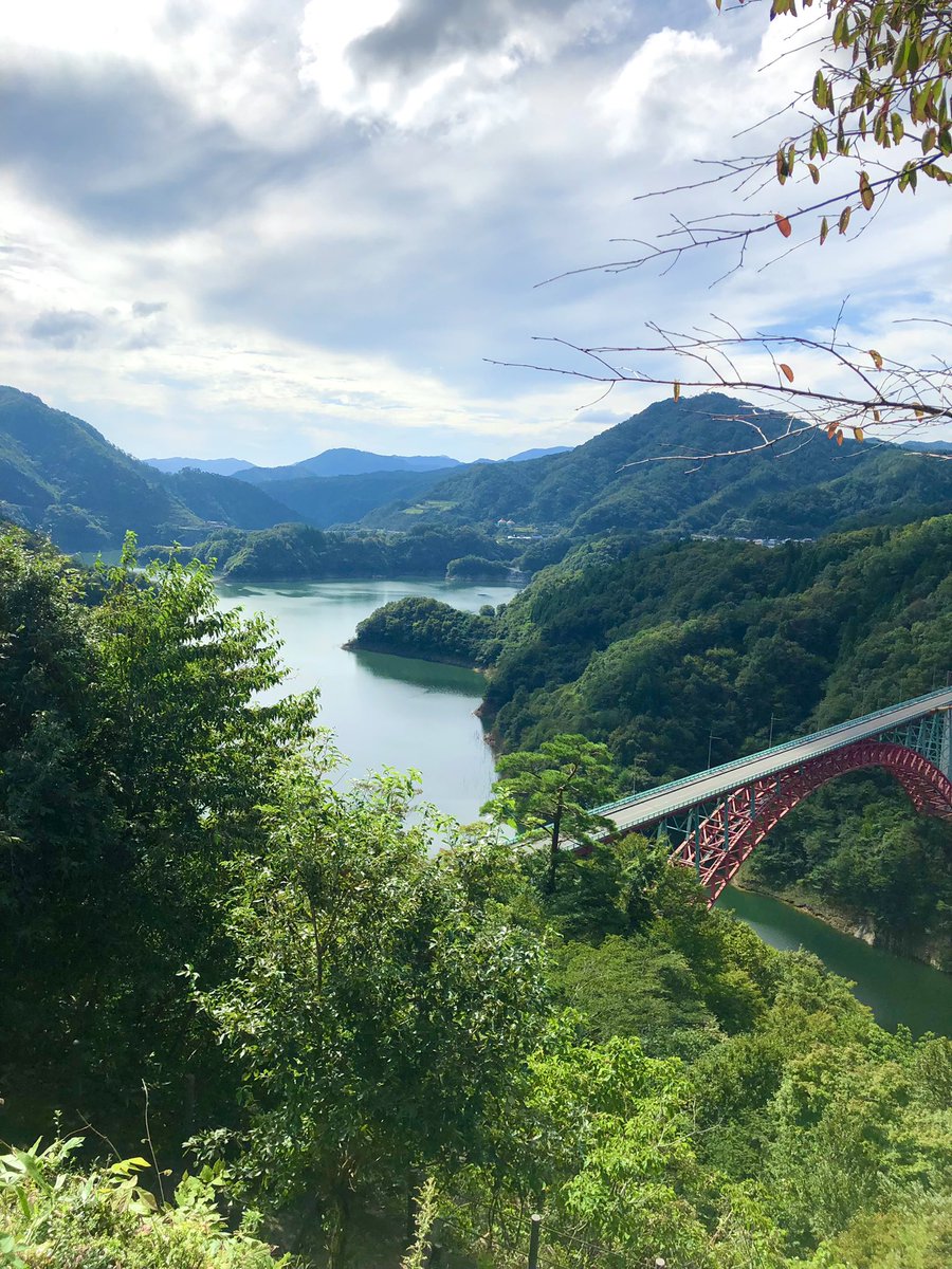 for_iphone0921's tweet photo. 景色見ながらまったりツーリング〜🏍

#CBR1000RRR
#HONDA
#ツーリング
#バイクのある風景 
#バイク好きな人と繋がりたい https://t.co/D7kYtyWGSC