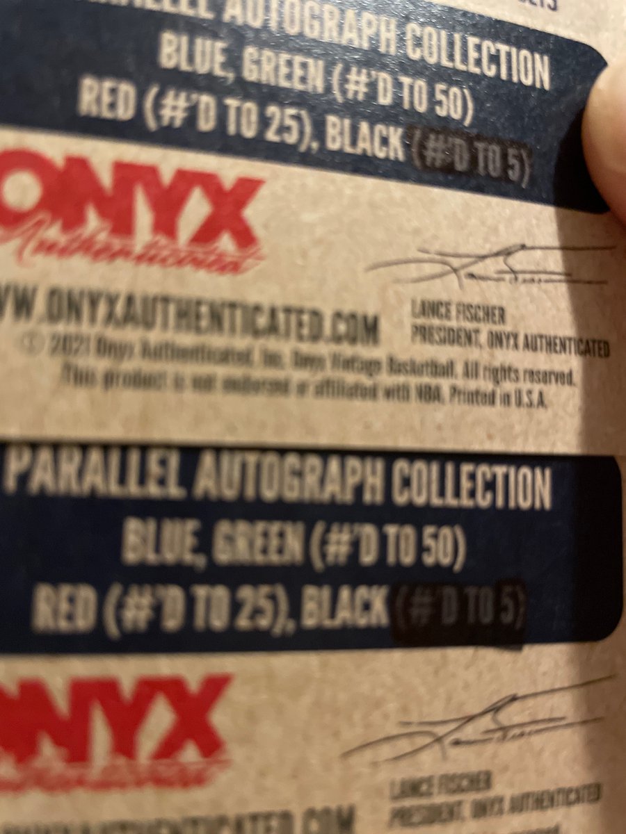rickhosey's tweet photo. @Onyx_Authentic Fresh out of the pack. Same auto, Sharpee on the back. Care to explain what this means? And how you can justify blacking out the odds on the back and putting it out. Lazy, lazy, lazy, lazy. https://t.co/MFdbtKjTxE