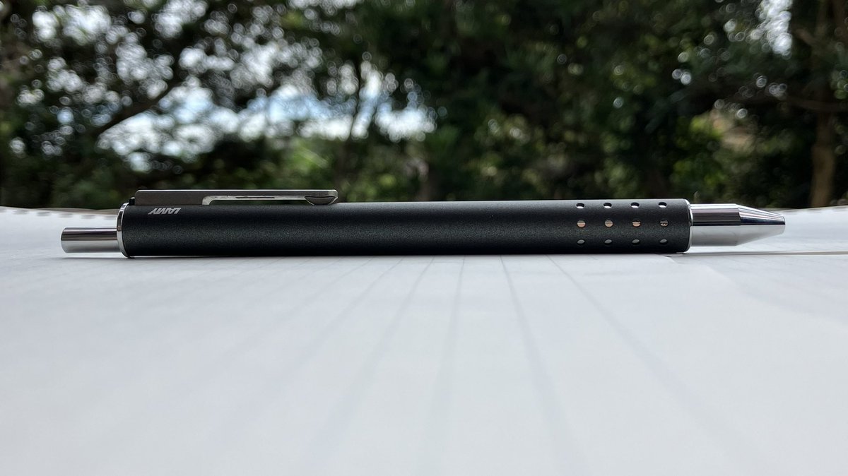 koppe_pen's tweet photo. #購入品 
LAMY swift   Black Forest
渋くてかっこいい https://t.co/TY0wMQ6kad