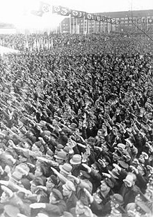 blanton_vance's tweet photo. @sellerjpl2000 @RealJamesWoods Oh yah quoting and standing by “the blaze” is definitely credible. You are not in a cult. Republicans are  NOT a cult. And even though Nazis didn’t call themselves Nazis.. they referred to themselves as “patriots”. You’re still NOT in a cult by blindly using it anyway. Not a cult https://t.co/aetj8Dx00O