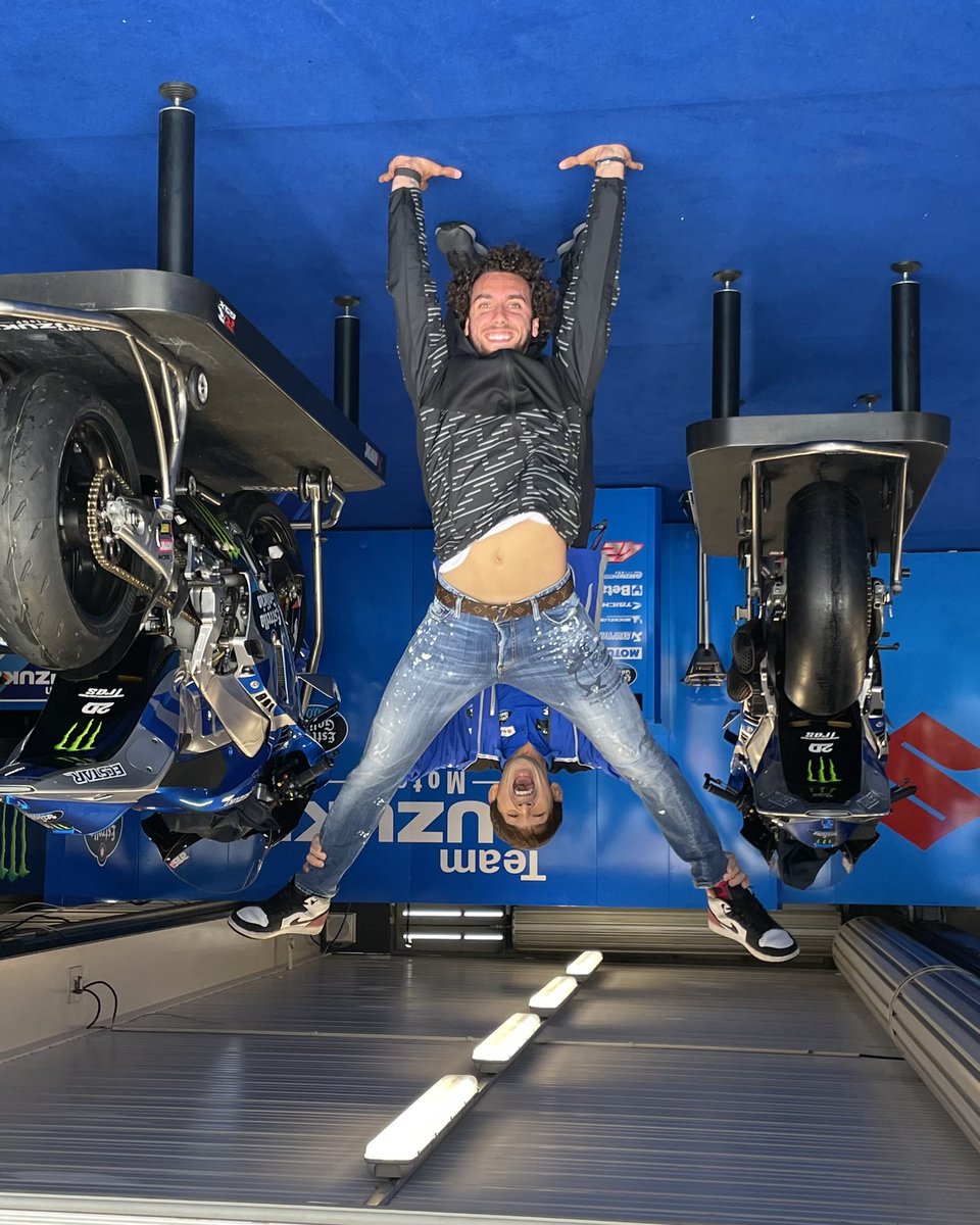 Rins42's tweet photo. ¡oƃ ǝʍ ǝɹǝH ¡ɐᴉʅɐɹʇsn∀ ᴉH
#FromDownUnder #AustralianGP #MotoGP https://t.co/KvM6sEHpol