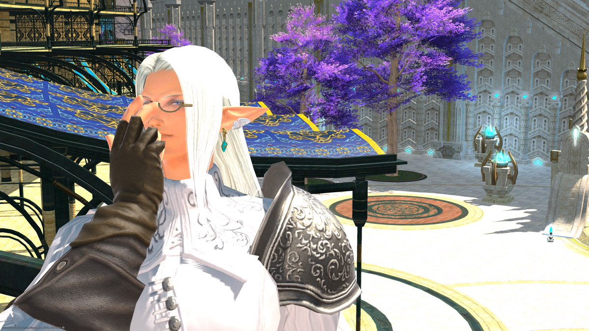 Day 10: Jewels

"Shining bright like diamonds"

#Elftober2022