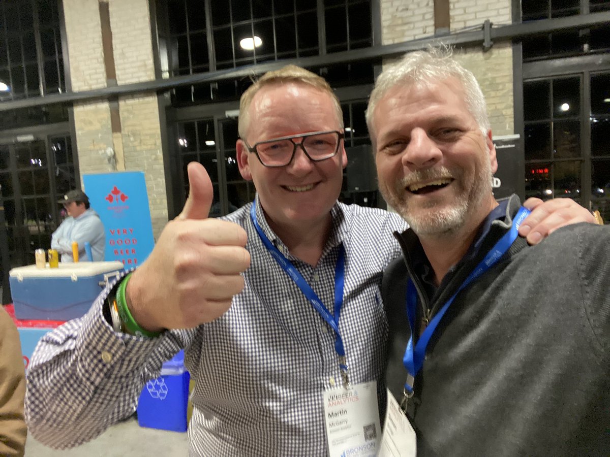 srjbridge's tweet photo. Another great #beerandanalytics tonight. Thanks @McGarryBronson for the great line up of speakers, live music and selection of fine Ottawa beverages https://t.co/s5TjQ2q0Tu
