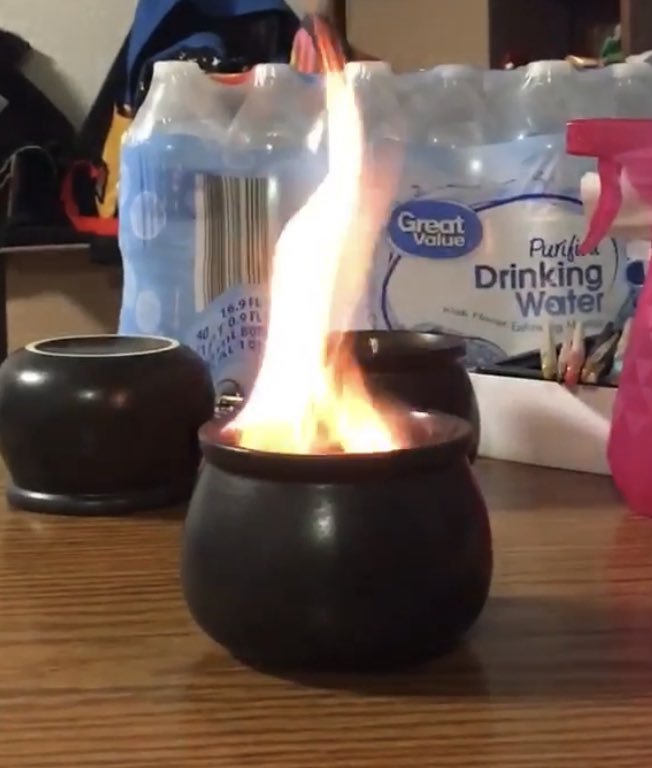 roan_does_art's tweet photo. secondary fun fact: when the wax burns all the way down, all the herbs and flowers catch fire (duh) which looks equally, if not more, cool https://t.co/LPYNEnB9M4
