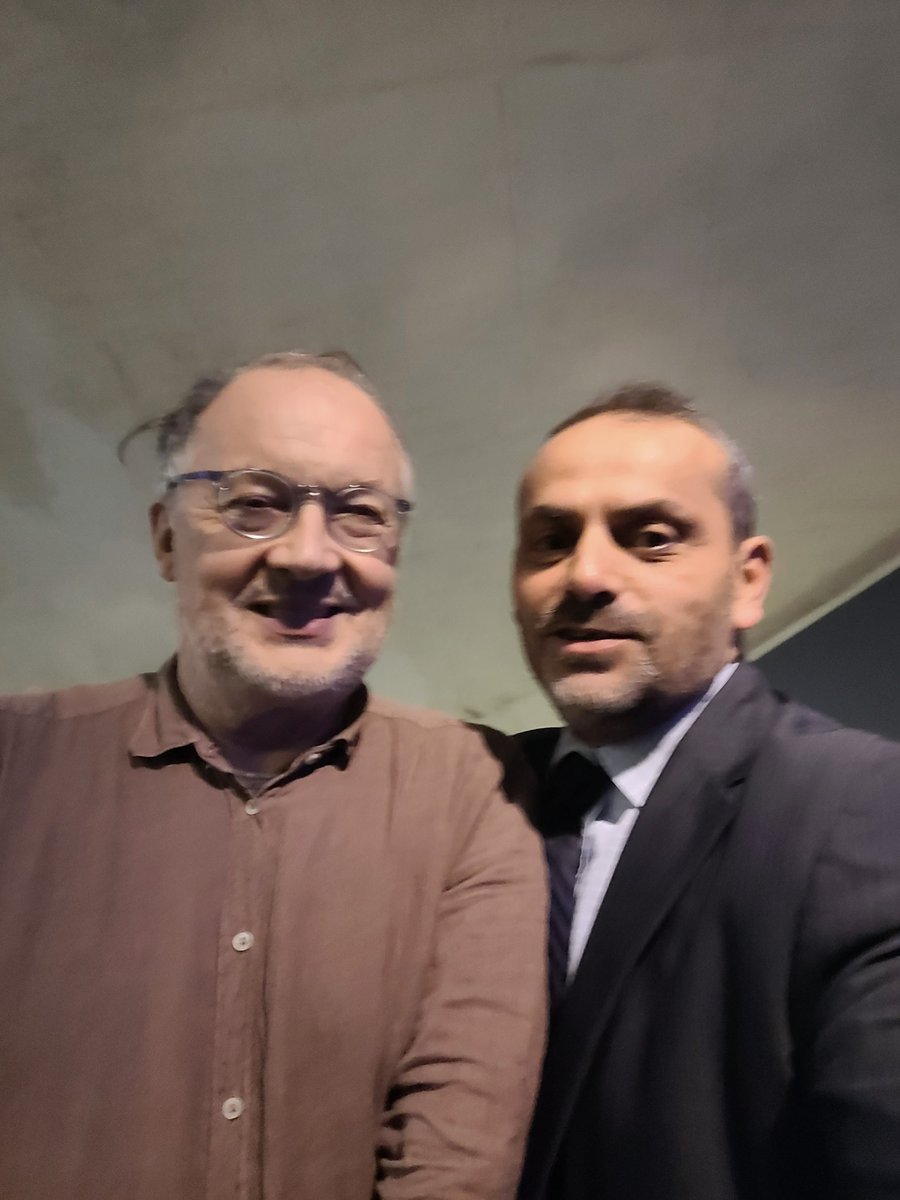 ch_tamazount's tweet photo. Avec le réalisateur Philippe Faucon lors de l'avant-première du film "Les harkis" à l'UGC Chatelet. Très beau chef d'œuvre cinématographique sur une des pages sombres de la Guerre d'Algérie. A voir et revoir ! @DalilaKerchouch @TramorQuemeneur @BockelJeanMarie @jeannettebougra https://t.co/WzhjauMV0A