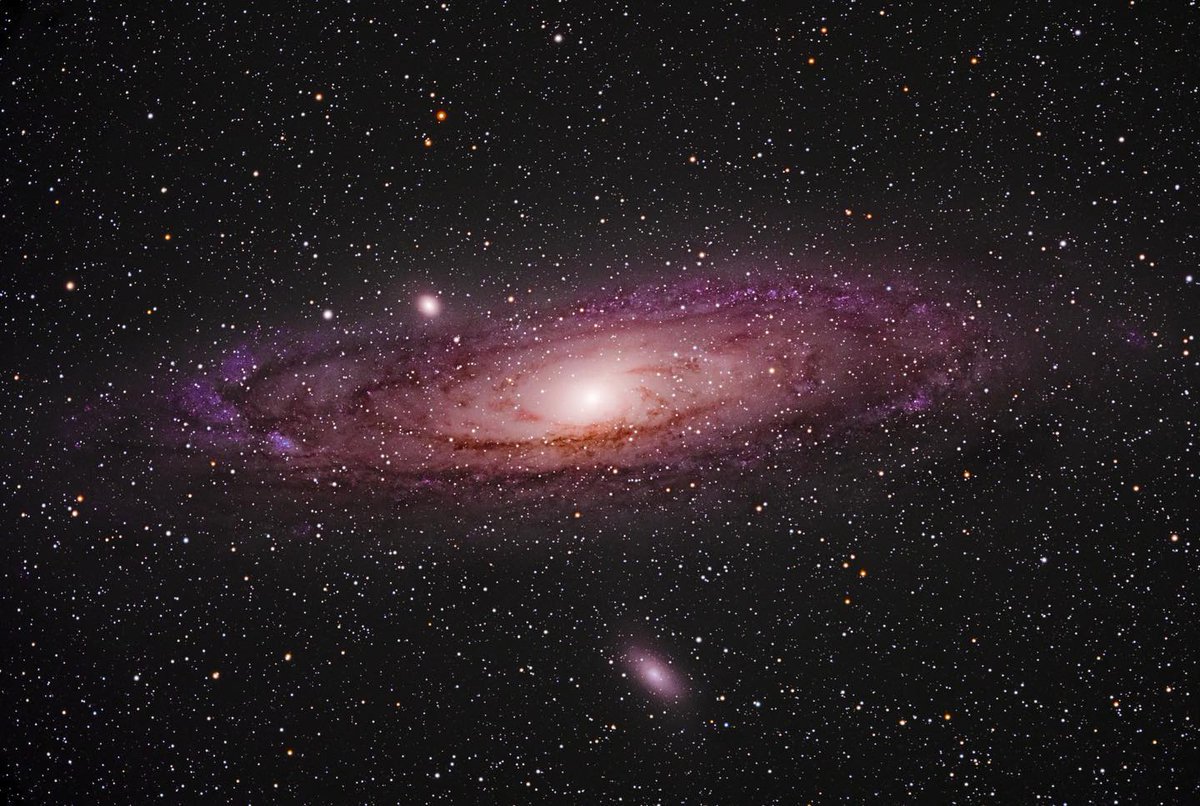 FerventAstro's tweet photo. https://t.co/qjemRZFQvo
A quicky Andromeda from the other night. It’s a fun one though ‘cuz I had actual human company for once. Overcooked it a bit maybe, I dunno. It’s purple because of the extra H-alpha emission.
-
#WilliamOptics GT102 w/ 1x flattener (704mm f https://t.co/Y4RCzH6pp2