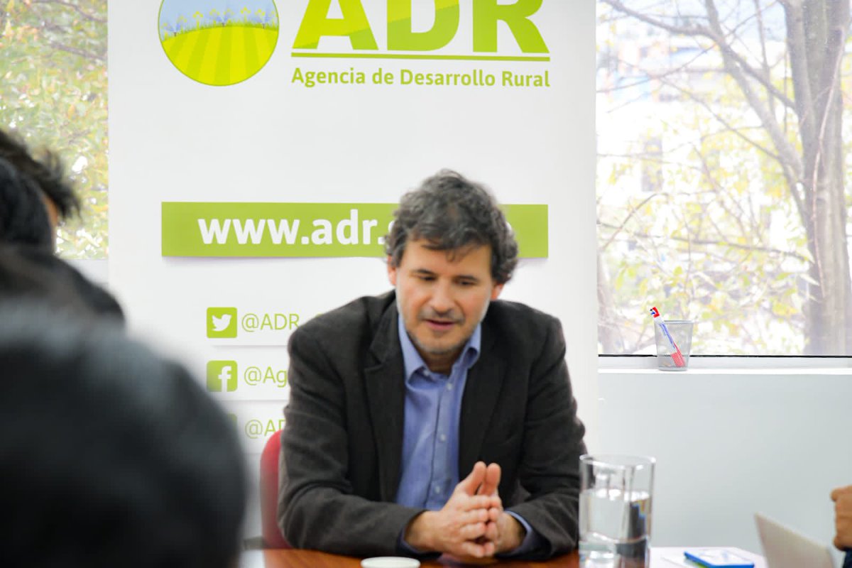 ADR_Colombia's tweet photo. 2/2 🕊
 
👍🏼 Aprovechar el desarrollo tecnológico para la digitalización del campo, así como sus buenas prácticas en logística y distribución, apuntando a la modernización del agro. https://t.co/oUsSBEQgNF