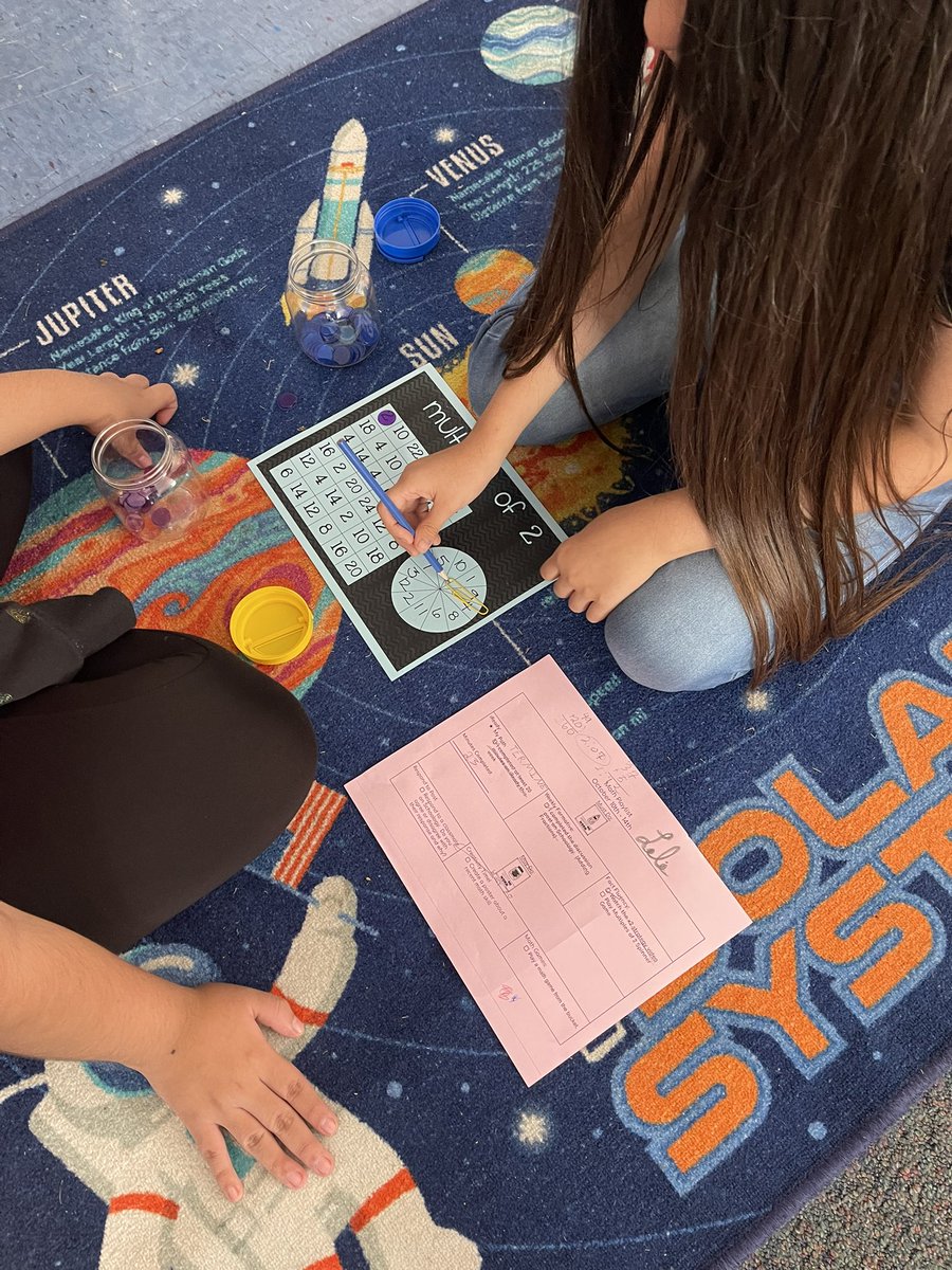 Ms_FogleEL's tweet photo. We are navigating through our first playlist this week in math! Students are  working at their own pace, space, and path! #FCPSVanguard https://t.co/8eAUjy1fyw