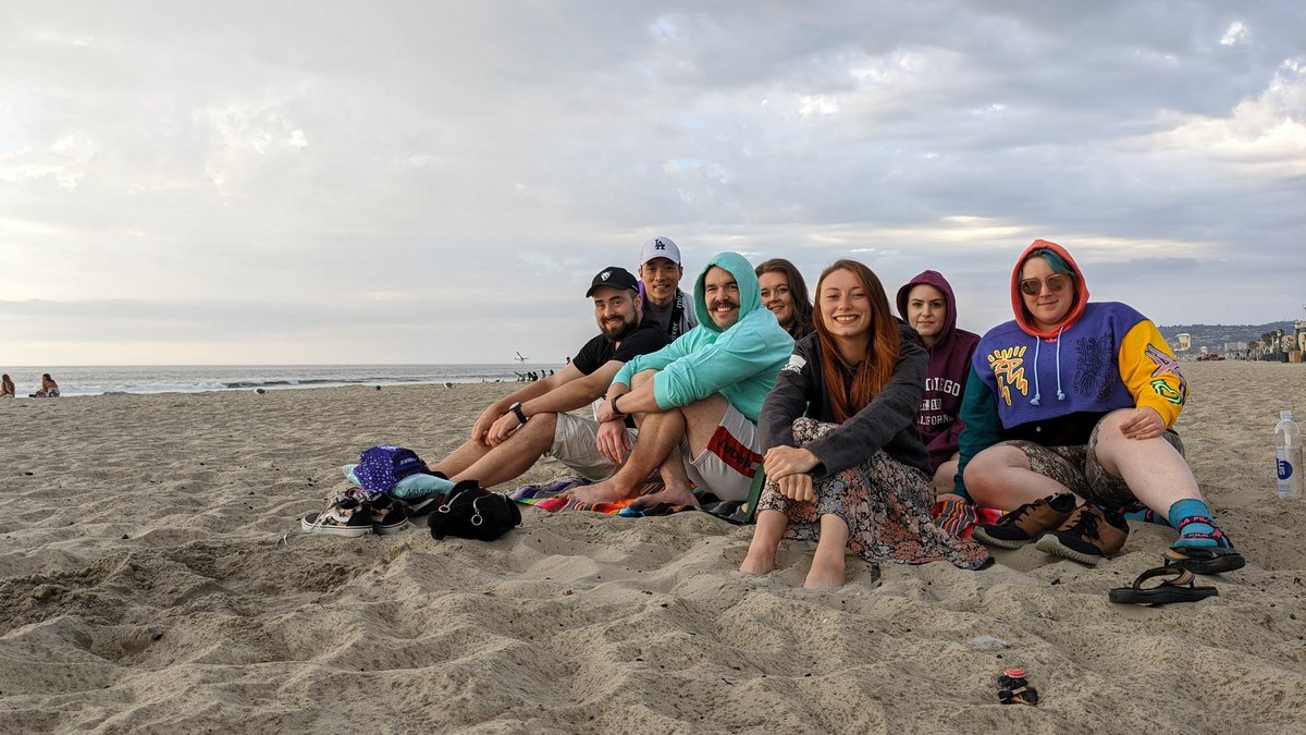 Post #TwitchConSanDiego beach hangout!