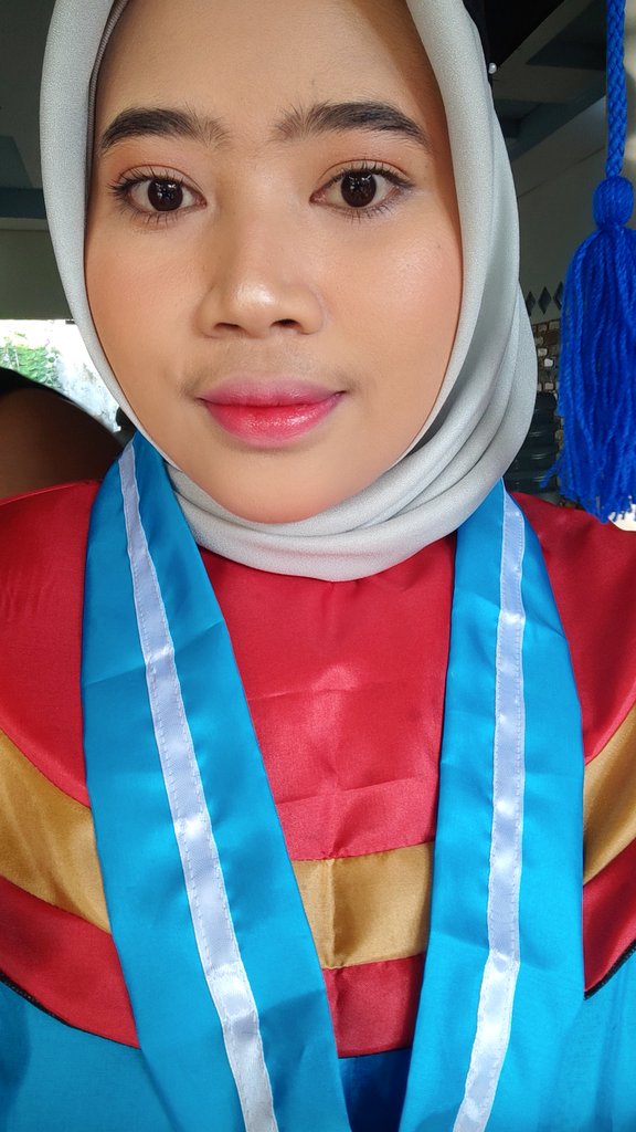 kaasih_'s tweet photo. wow wisudaaa... https://t.co/W1lFW1kumI