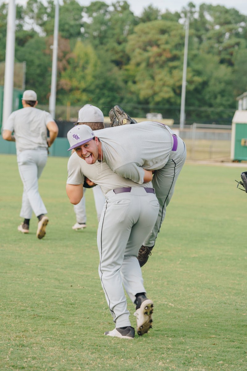 HattonSports's tweet photo. All smiles at practice today! https://t.co/8hAuSmGt7f