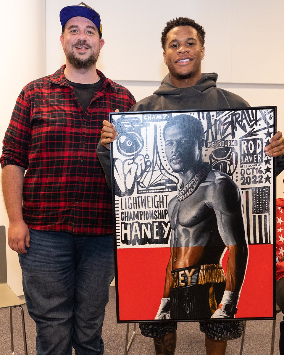 A memento from @Melbourne 🎨🇦🇺

@RealDevinHaney | #HaneyKambosos2 | @TEGSport