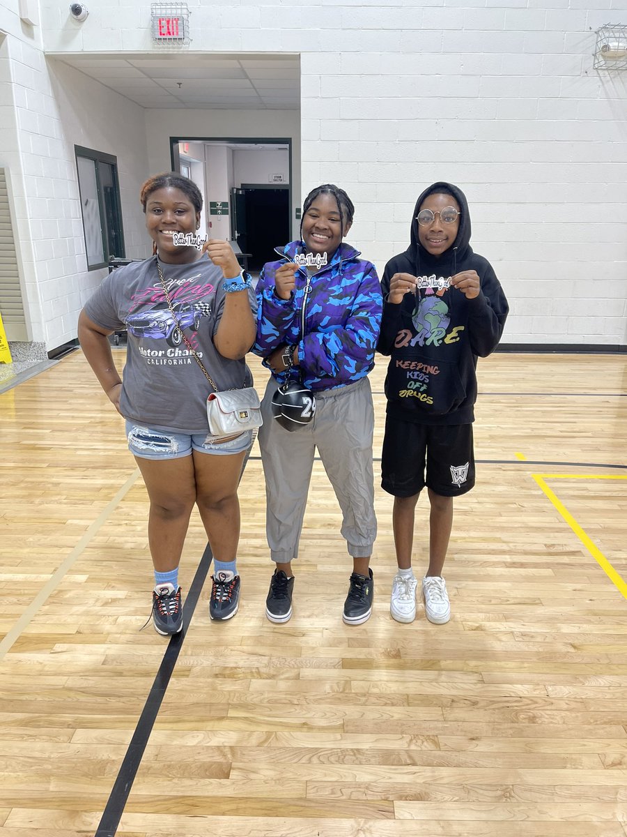 CounselorsatWMS's tweet photo. WMS is feeling Better Than Good after spending the day with Keith Hawkins! These smiles say it all 👏🏼 @keithspeaksout https://t.co/yzgm1mw4jT